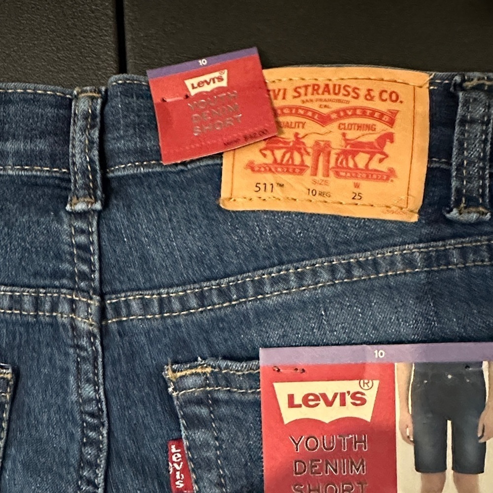 NWT. Levi's Kids Denim Shorts - Blue - Picture 2 of 6